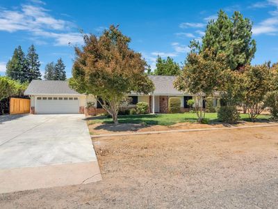 10784 Sierra View St