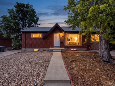 1476 E 111th Place