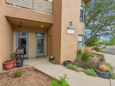 3600 Cerrillos Rd Ste 401B
