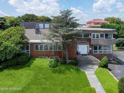 160 Ocean Avenue N