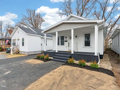 2858 Plunkett Avenue