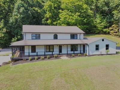721 Valley Dr