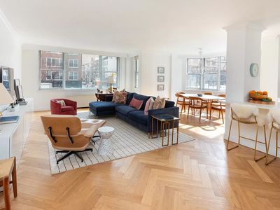 175 E 62nd St APT 2C