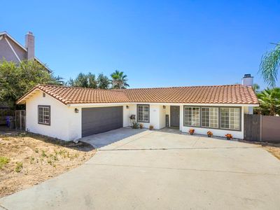 24361 Ysidro Dr