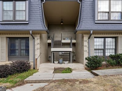 123 Maison Pl NW