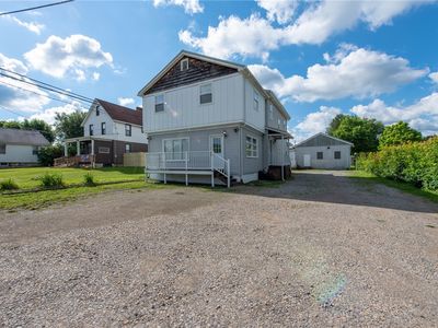 8227 Us Highway 22