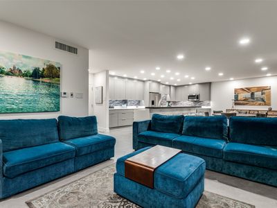 6211 W Northwest Hwy APT 601