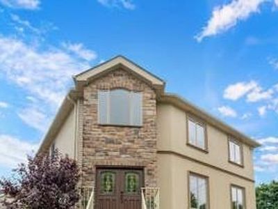 22 Cheshire Pl