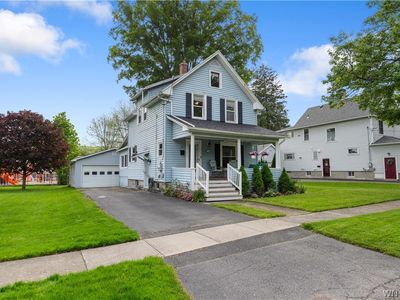 30 N Maple St