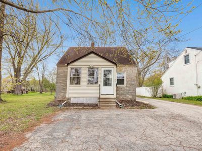512 E Allouez Ave