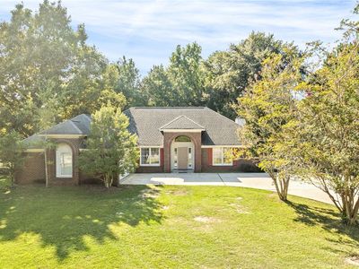 1095 E University Dr