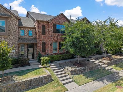 1012 Foxglove Dr