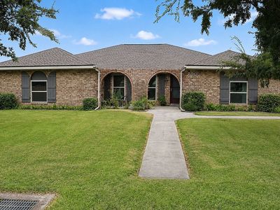 700 Oak Ln