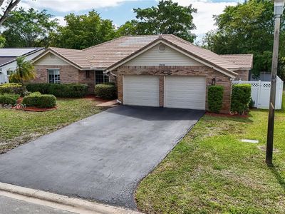 966 NW 114th Ave