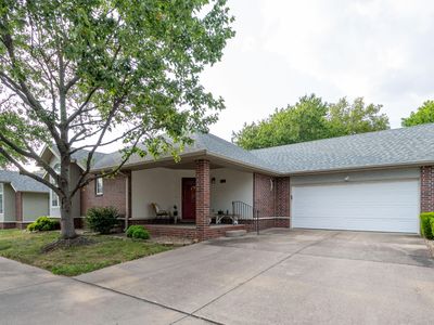 2320 W Westview Street Unit B