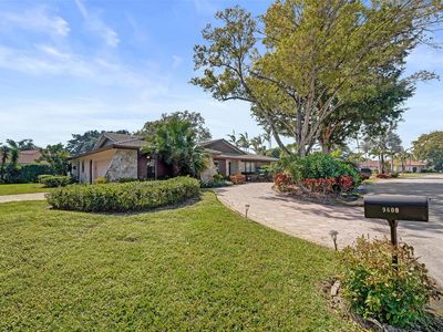 9600 Conch Shell Manor