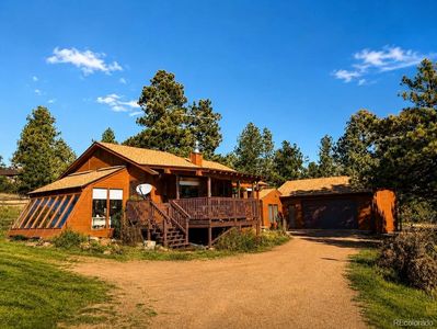 957 Yellow Pine Drive