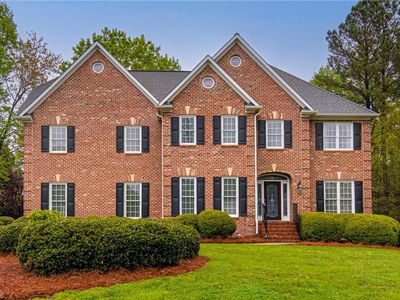 1504 Regents Park Ln