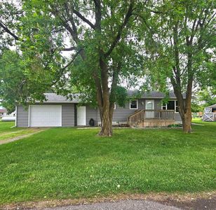 252 E Nelson Ave