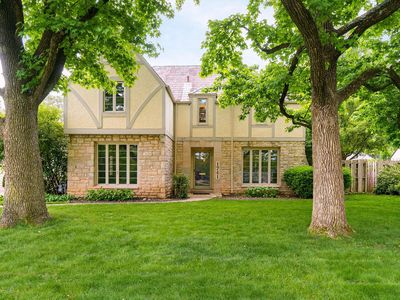 Property at 1741 Barrington Rd, Upper Arlington, OH