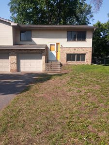 10958 Robinson Dr NW