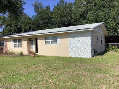 1123 Forest Rd
