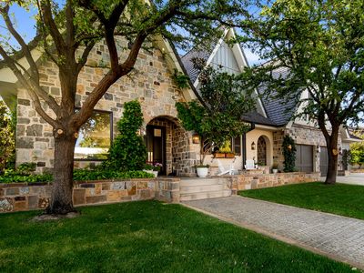 619 Cynthia Ln
