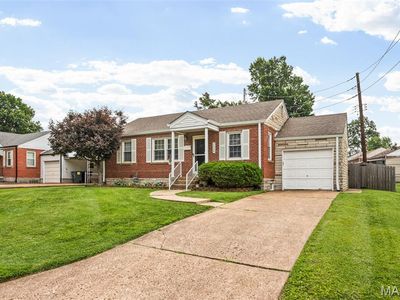 7328 Parkwood Dr