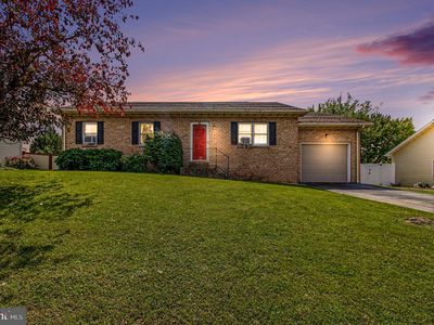 81 Lion Dr