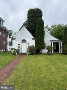1208 Walnut St