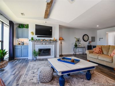 85 La Jolla Dr #3-A