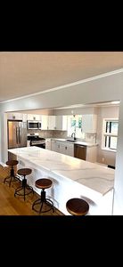 Property at 7 Newland Ln, Jacksonville, IL