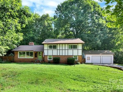2311 Laurelwood Cir