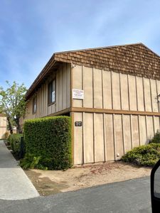 1221 N Peach Avenue UNIT 112