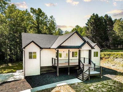 173 Frontier Rd