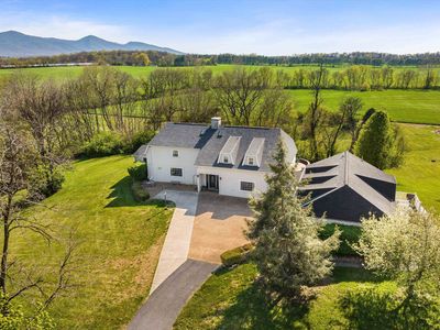 1335 Courtney Ln