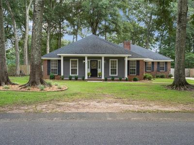 3675 Arlington Oaks Dr
