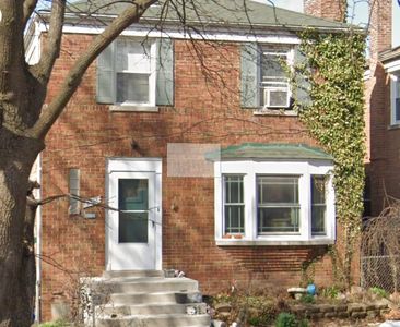 2518 W 109th Pl