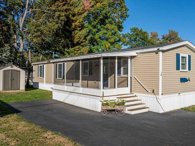 18 Seabreeze Drive