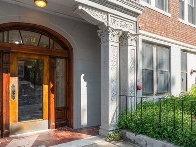 28 Quint Ave APT 37