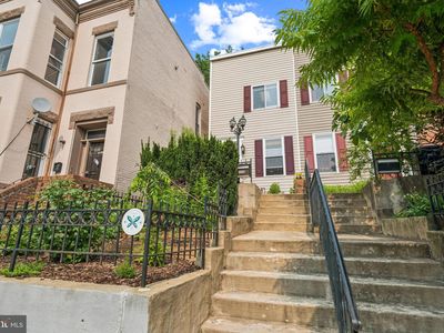 1525 6th St NW
