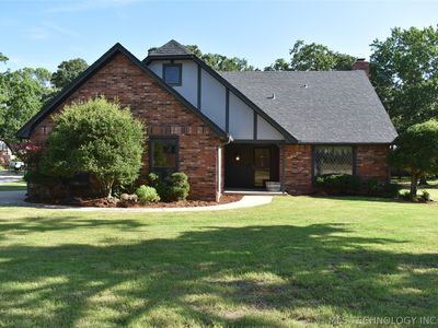 2430 Northwood Dr