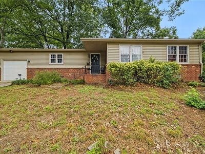 13 Darlene Ln