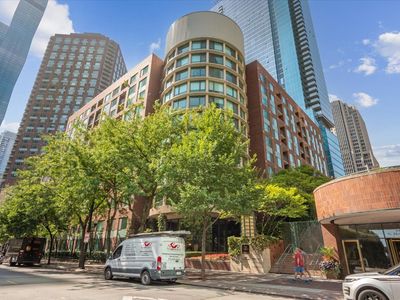 440 N McClurg Ct APT 906