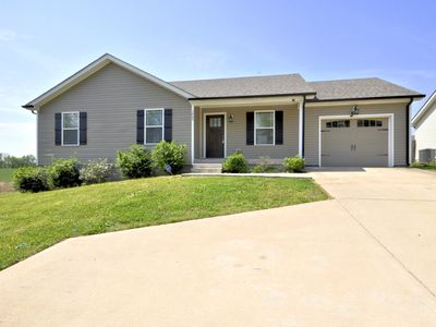 Property at 1025 Hugh Hunter Rd, Oak Grove, KY