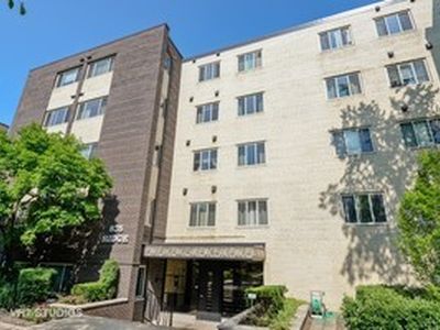 835 Ridge Ave APT 401