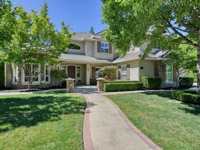 8555 Willow Gate Ct