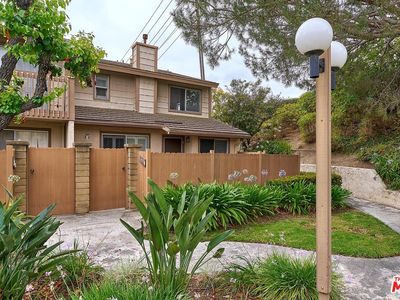 1575 Avenida Selva #204