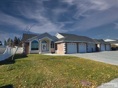 1810 Cabellaro Dr