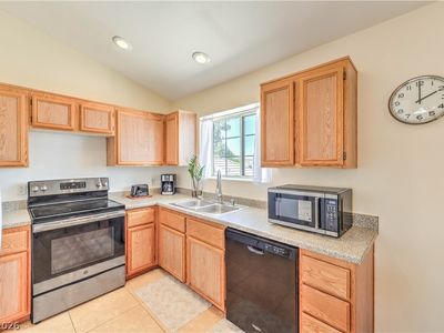 5330 Portavilla Ct Unit 203